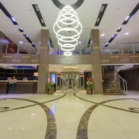 National Park Hotel Балжураши Екстериор снимка