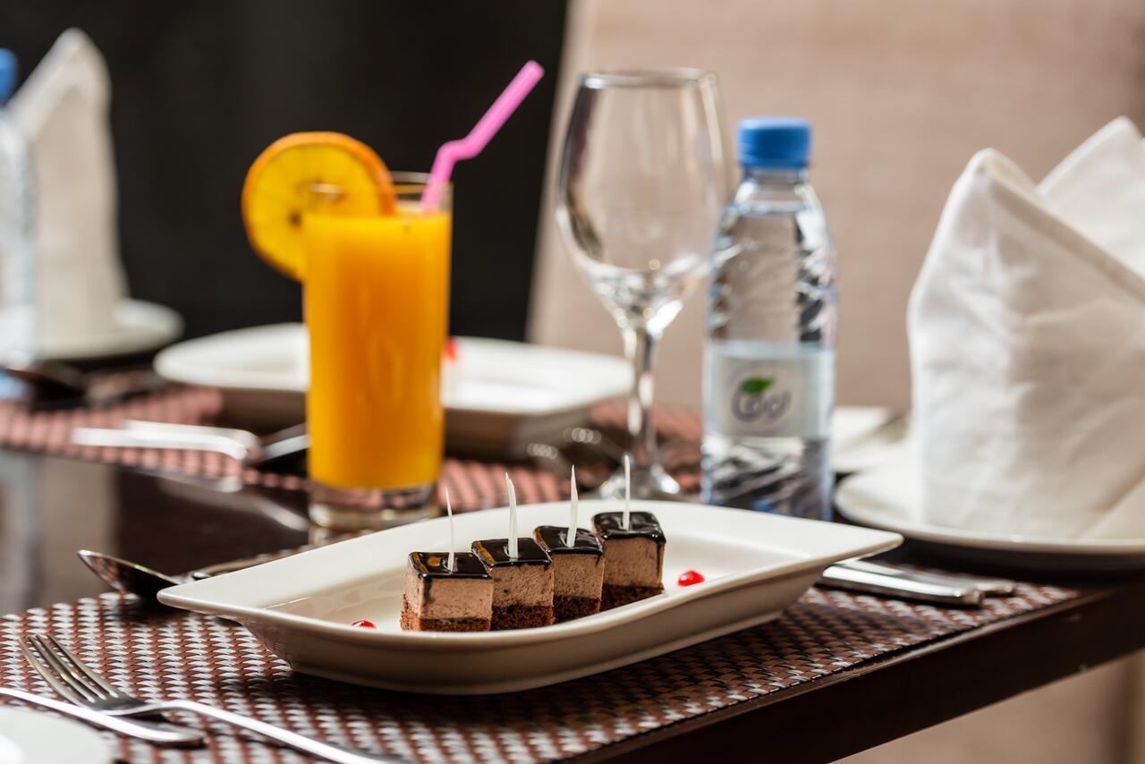 National Park Hotel Балжураши Екстериор снимка